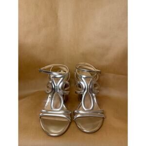 Badgley Mischka Jewel silver platform heel Shari Sz 10